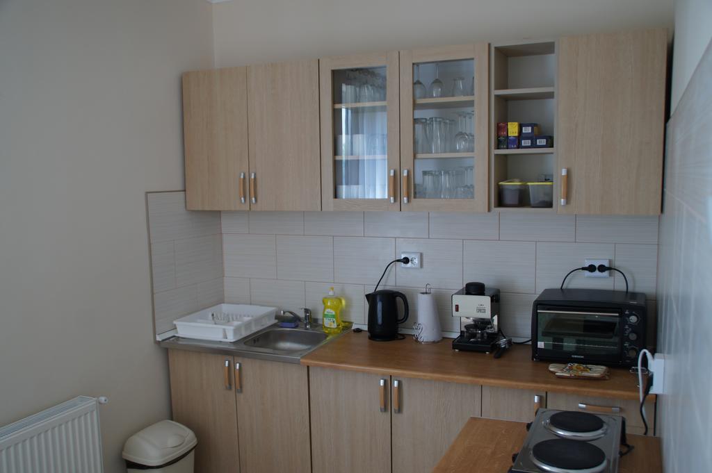 Апартаменты Fonix Apartman Дьюла Экстерьер фото